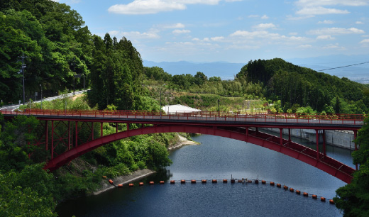 Kaiunbashi (The Bridge of Fortune)