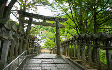 Mount Shigi, Chogosonshiji Buddhist Temple (Shigisan)
